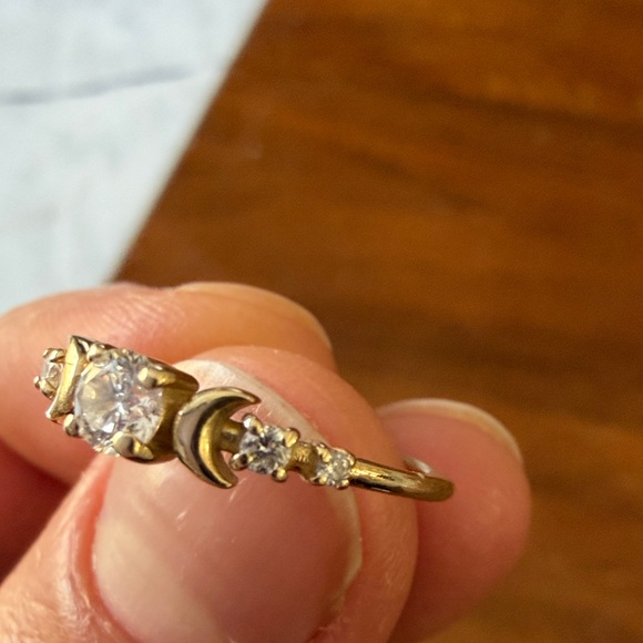 Custom moon phase diamond ring - Picture 4 of 7